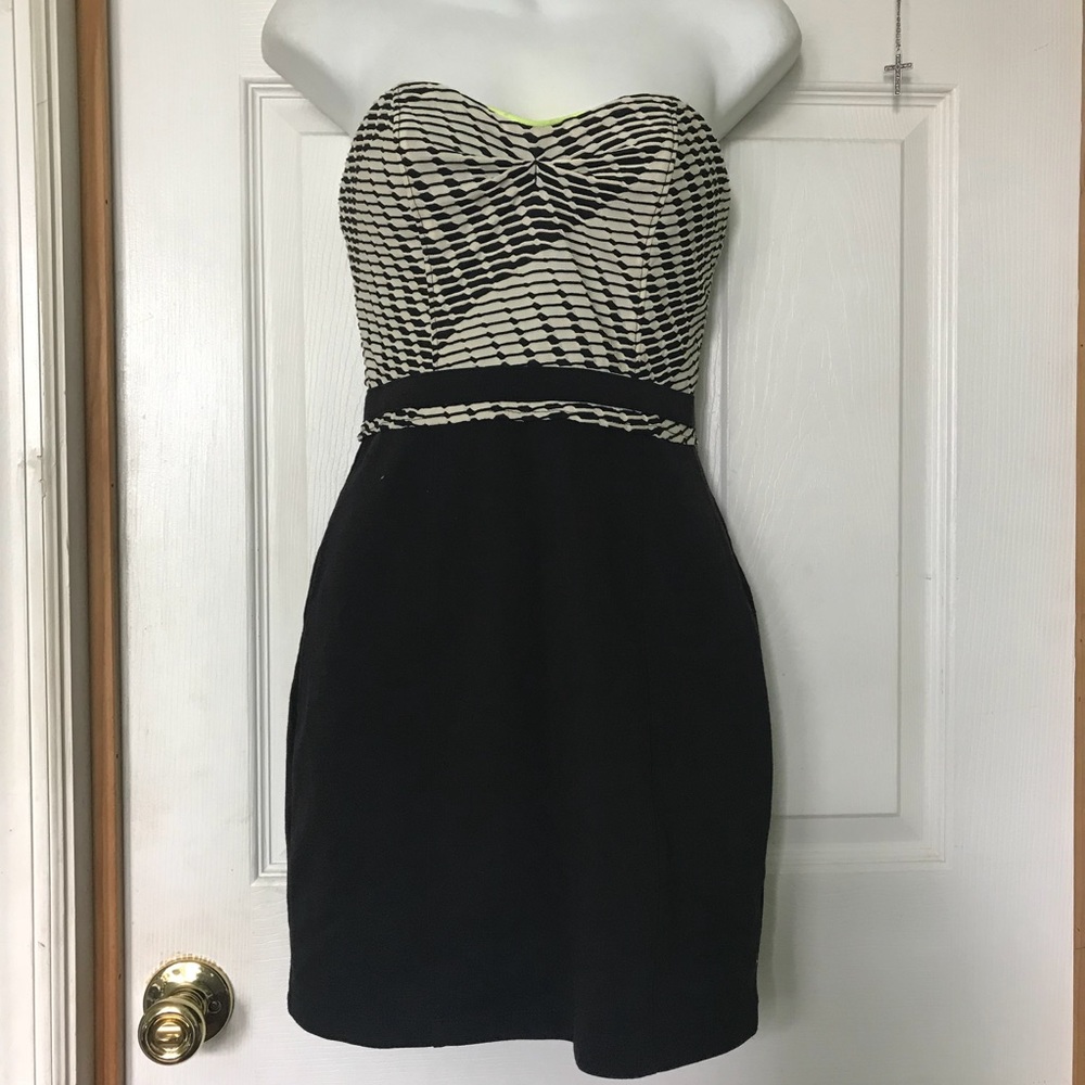 UO Pattern Bodycon Dress